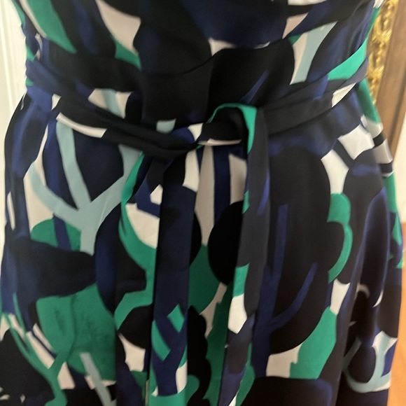 Anna Taylor Elegant Blue and Green Patterned Dress size 2 - Picture 3 of 10